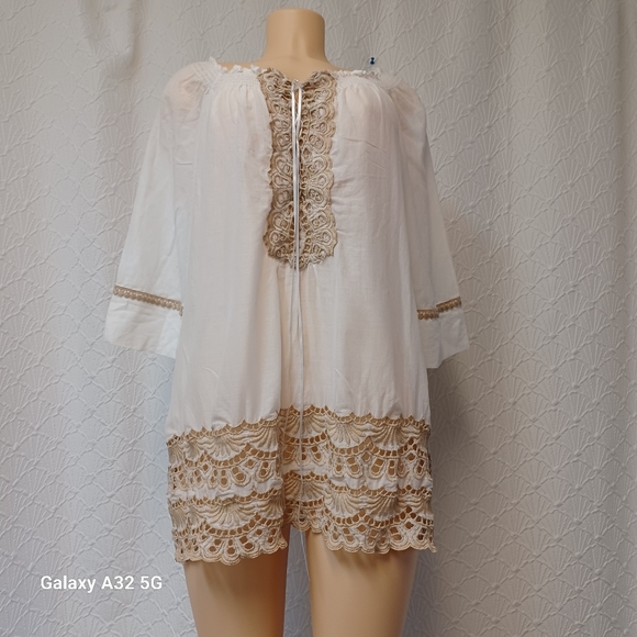 Boston Proper Tops - Boston Proper Women Size M White Tunic with Tan Lace